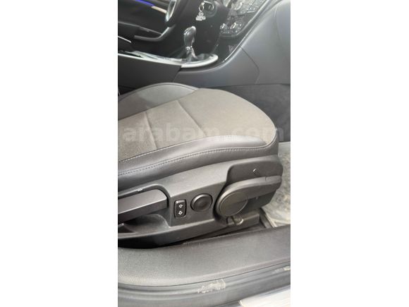 Sahibinden Opel Insignia 1.6 T Cosmo 2009 Model 
