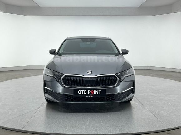 otomobil Skoda Octavia Sedan 1.5 TSI mHEV Premium DSG
