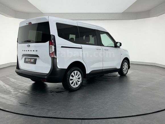 otomobil Ford Tourneo Courier Kombi 1.5 EcoBlue Deluxe