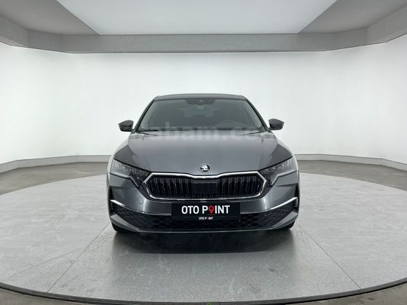 otomobil Skoda Octavia Sedan 1.5 TSI mHEV Premium DSG