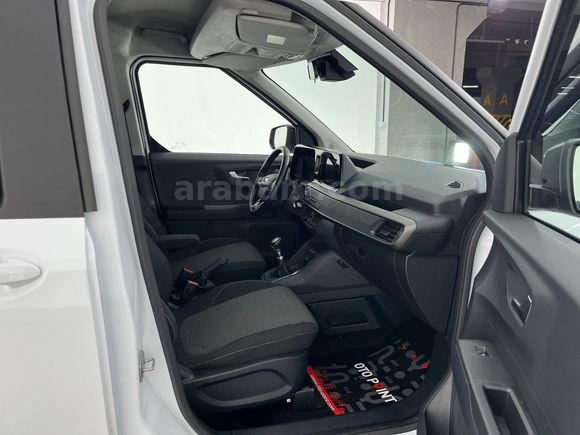 otomobil Ford Tourneo Courier Kombi 1.5 EcoBlue Deluxe