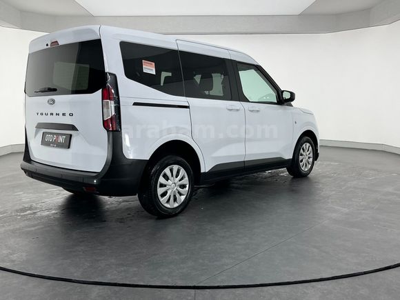 otomobil Ford Tourneo Courier Kombi 1.5 EcoBlue Deluxe
