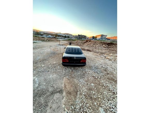 Galeriden Mercedes - Benz E 200 1996 Model Gaziantep