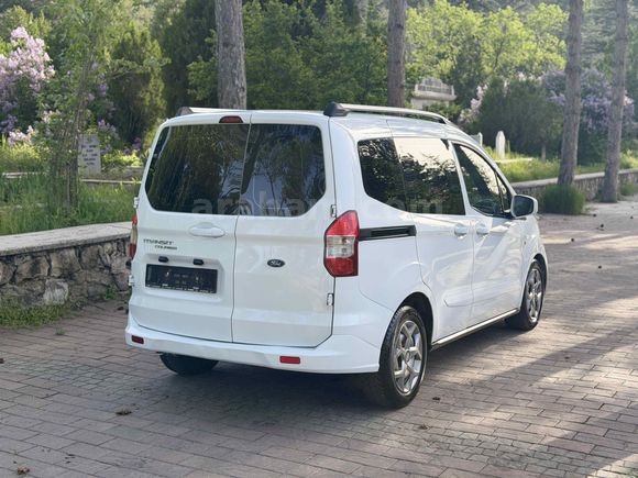Galeriden Ford Transit Courier 1.5 TDCi Deluxe 2022 Model Afyonkarahisar
