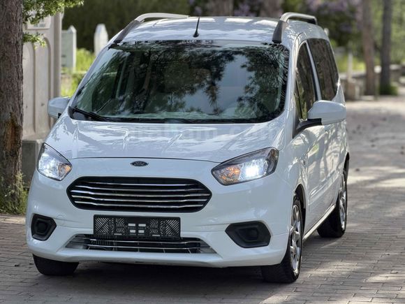Galeriden Ford Transit Courier 1.5 TDCi Deluxe 2022 Model Afyonkarahisar