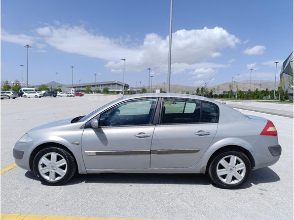 Sahibinden Satılık Temiz Renault Megane 1.5 dCi Dynamique 2005 Model