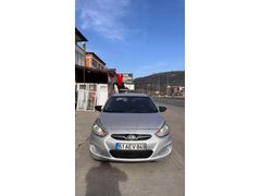 Sahibinden Hyundai Accent Blue 1.6 CRDI Mode Plus 2014 Model  206000 km Gri