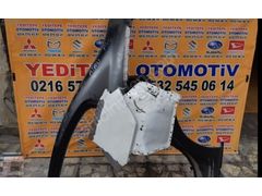 mitsubishi attrage sol arka çamurluk