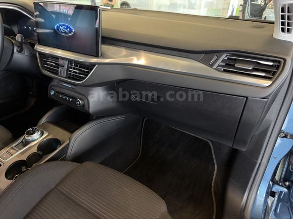 otomobil Ford Focus 1.5 EcoBlue Titanium X
