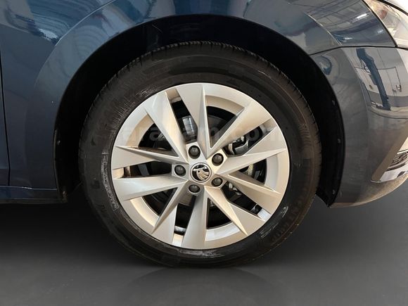 otomobil Skoda Octavia 1.5 TSI e-Tec Premium DSG