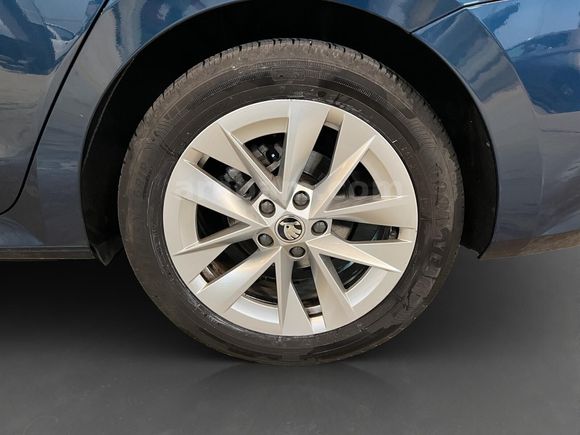 otomobil Skoda Octavia 1.5 TSI e-Tec Premium DSG