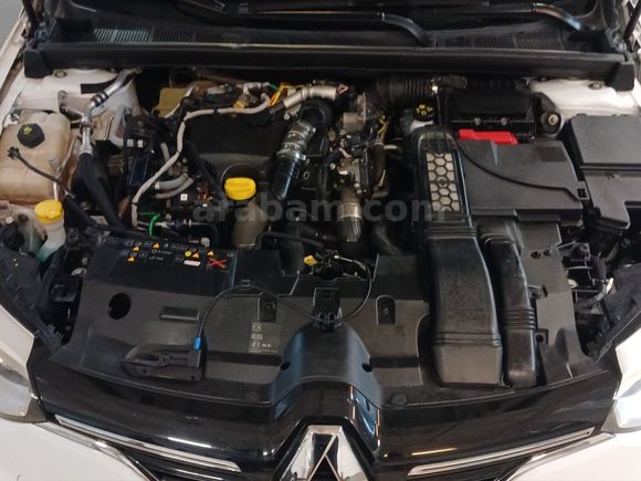 otomobil Renault Megane 1.5 BluedCi Joy EDC (E)