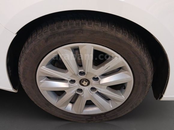otomobil Renault Megane 1.5 BluedCi Joy EDC (E)