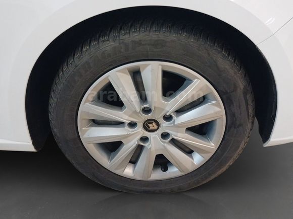 otomobil Renault Megane 1.5 BluedCi Joy EDC (E)