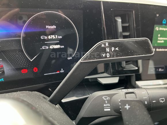 otomobil Renault Austral 1.3 Mild Hybrid Techno Esprit Alpine