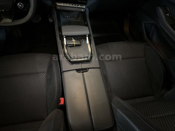 otomobil Renault Austral 1.2 E-Tech Hybrid Esprit Alpine