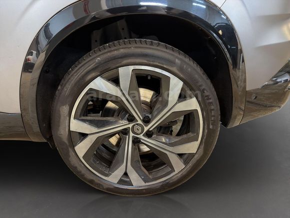 otomobil Renault Austral 1.2 E-Tech Hybrid Esprit Alpine