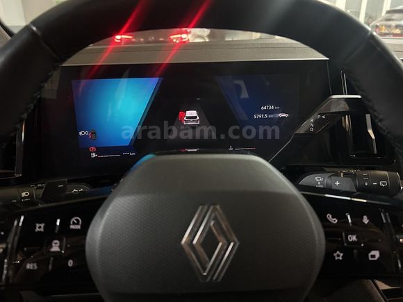 otomobil Renault Austral 1.3 Mild Hybrid Evolution