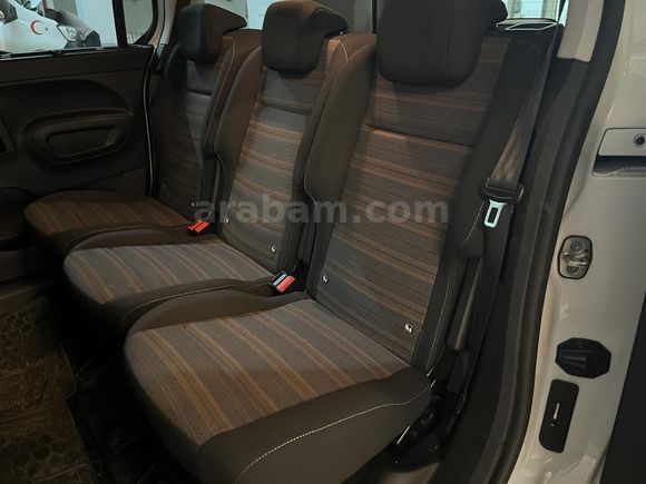 otomobil Opel Combo Kombi 1.5 CDTI Ultimate Otomatik