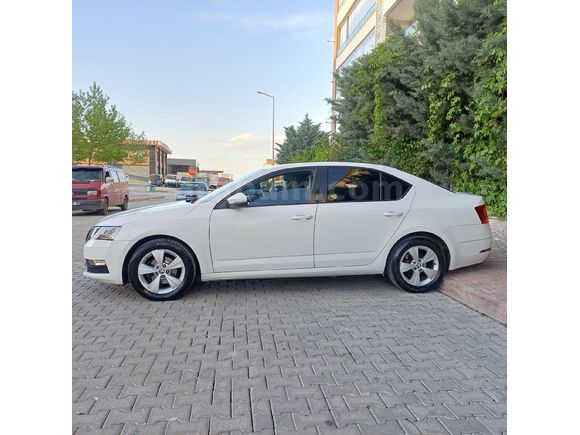 Galeriden Skoda Octavia 1.6 TDI Optimal 2018 Model Konya