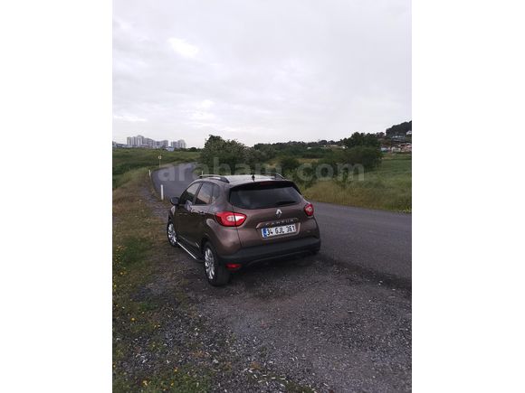 SAHİBİNDEN TEMİZ AİLE ARACİ RENAULT CAPTUR