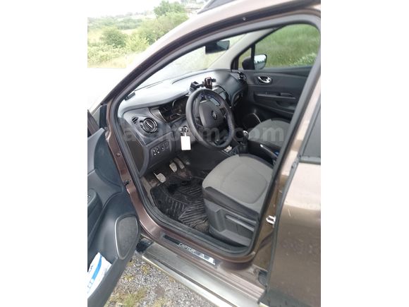 SAHİBİNDEN TEMİZ AİLE ARACİ RENAULT CAPTUR