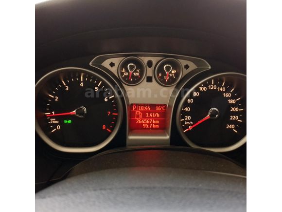 Sahibinden Ford Focus 1.6 Titanium 2010 Model