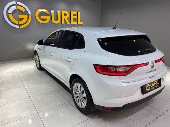 otomobil Renault Megane Hatchback 1.6 16V Joy