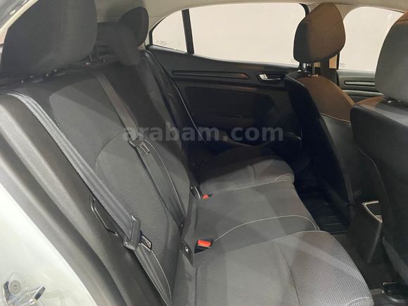 otomobil Renault Megane Hatchback 1.6 16V Joy