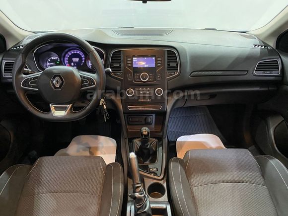 otomobil Renault Megane Hatchback 1.6 16V Joy