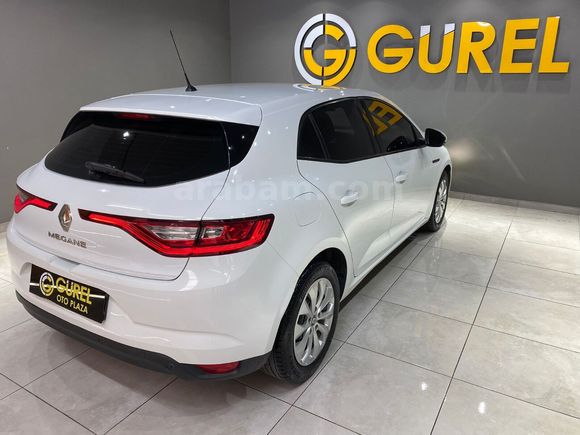 otomobil Renault Megane Hatchback 1.6 16V Joy