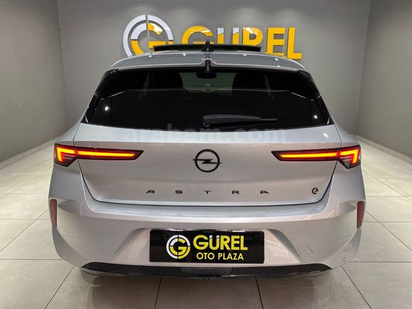otomobil Opel Astra-e Ultimate