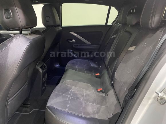 otomobil Opel Astra-e Ultimate