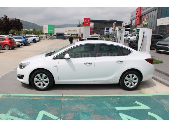 Opel Astra 1.6CDTİ DESİNG