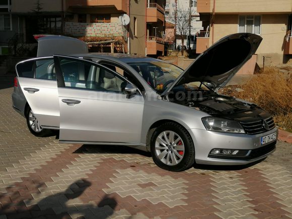 Sahibinden Volkswagen Passat 1.6 TDi BlueMotion Comfortline 2013 Model Kırşehir 290.000 km Gri (Gümüş)