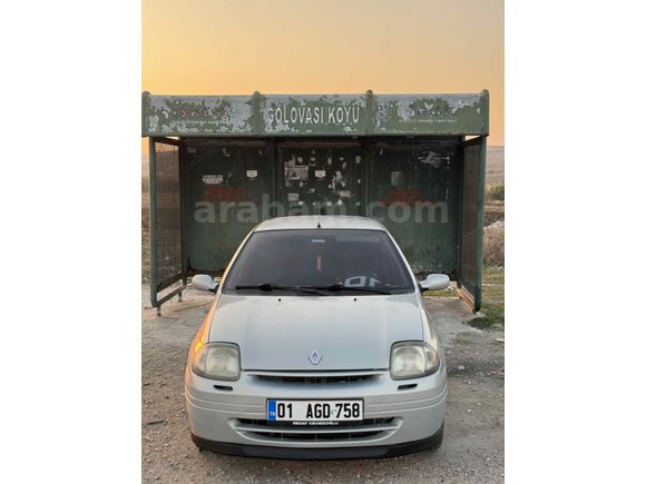 Sahibinden Renault Clio 1.4 RNA 2000 Model 