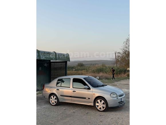 Sahibinden Renault Clio 1.4 RNA 2000 Model 