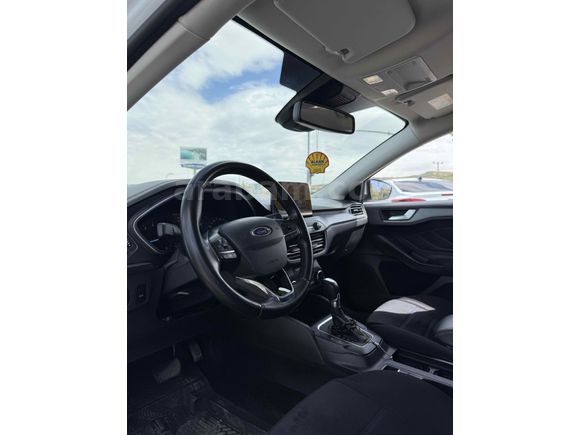 Sahibinden Ford Focus 1.5 Ti-VCT Titanium 2023 Model 