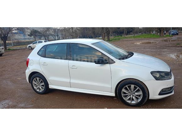 Sahibinden Volkswagen Polo 1.2 TSi Comfortline 2015 Model  315.000 km Beyaz