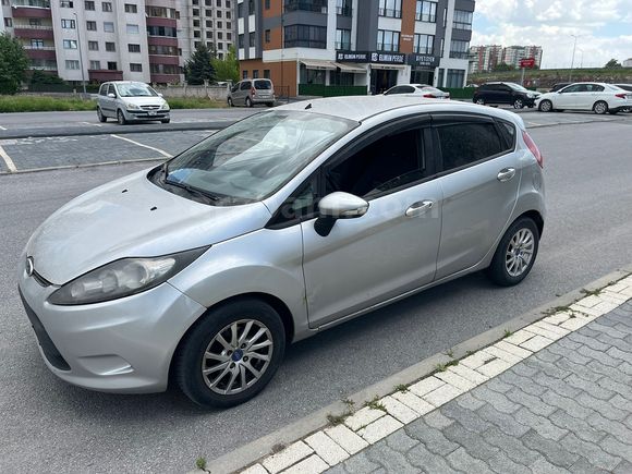 Sahibinden Ford Fiesta 1.4 TDCi Trend 2010 Model 