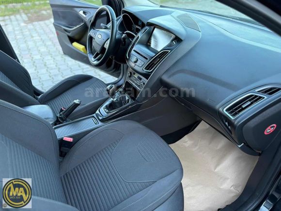 | ÖZGÜVEN | FORD FOCUS 1.6 TDCİ TİTANİUM MANUEL BAKIMLI