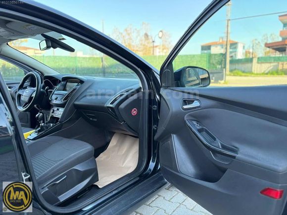 | ÖZGÜVEN | FORD FOCUS 1.6 TDCİ TİTANİUM MANUEL BAKIMLI