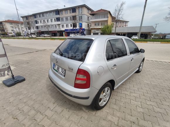 CUMBADA MOTORS'DAN - TEMİZ 2004 FABİA SORUNSUZ