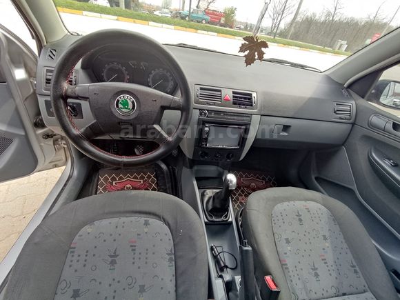 CUMBADA MOTORS'DAN - TEMİZ 2004 FABİA SORUNSUZ