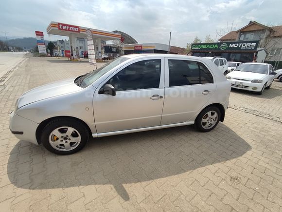 CUMBADA MOTORS'DAN - TEMİZ 2004 FABİA SORUNSUZ