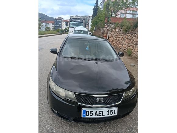Sahibinden Kia Cerato 1.6 GSL Comfort 2011 Model