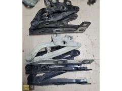 Opel Corsa D Sağ Motor Kaput Menteşesi GM Çıkma