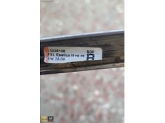 Opel insignia Sağ Ön Kapı Cam Sıyırıcı Çıtası GM 13228108