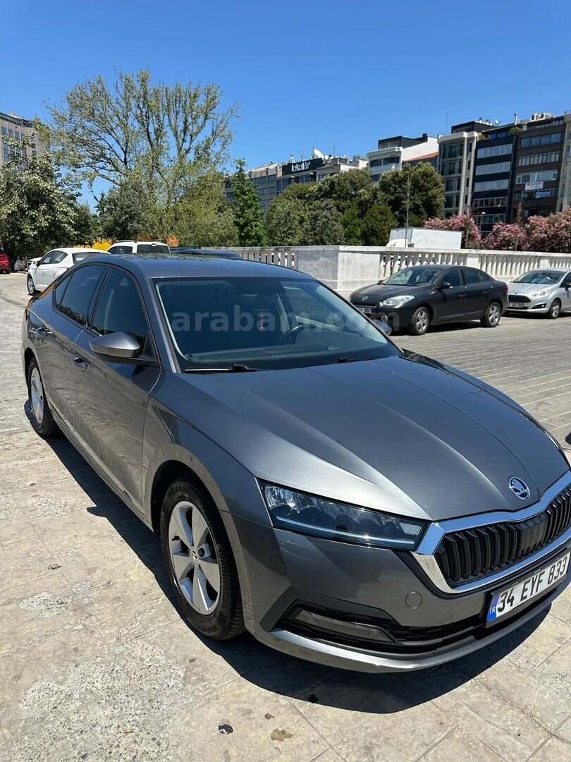 Kazasız Değişensiz 2021 Skoda Octavia Elite 1