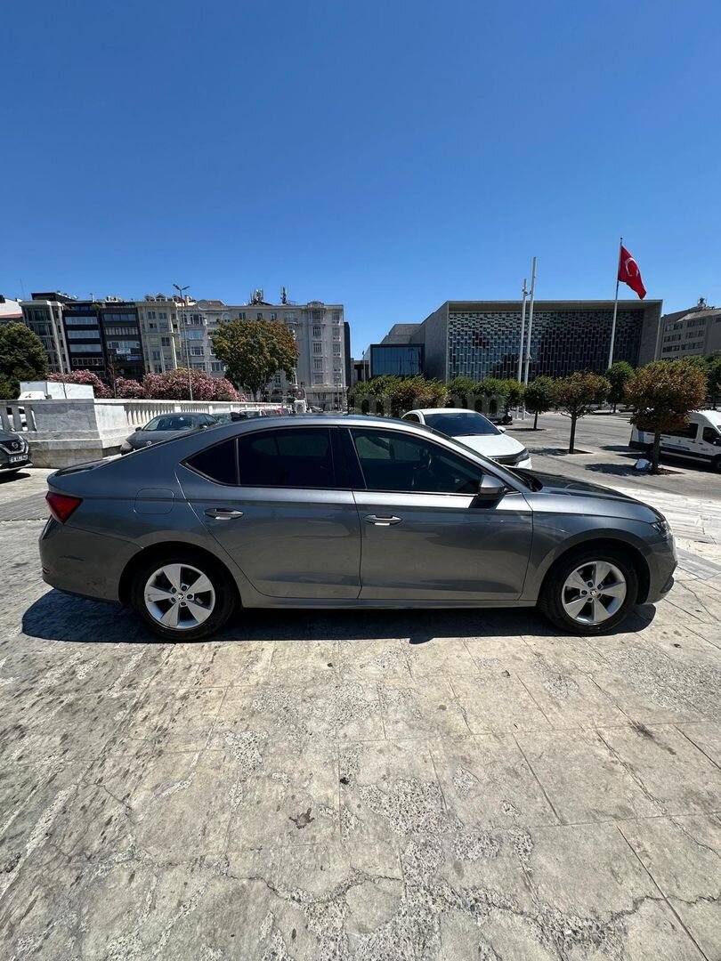 Kazasız Değişensiz 2021 Skoda Octavia Elite 2